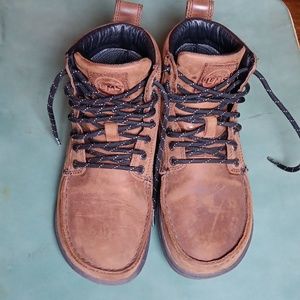 Lems Boulder waterproof boot. 9.5 womens, 8 mens